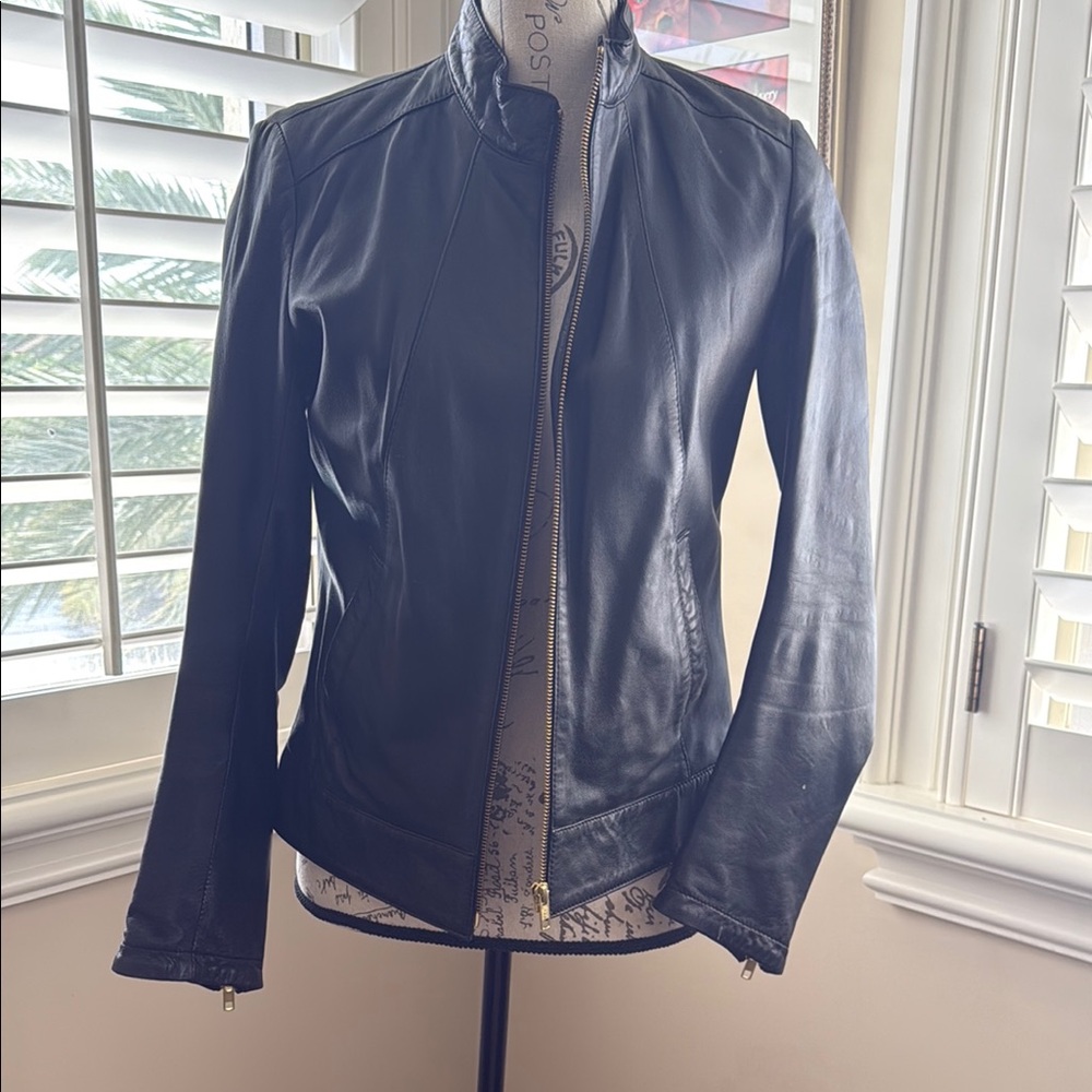 Elegant Black Leather Jacket for Women